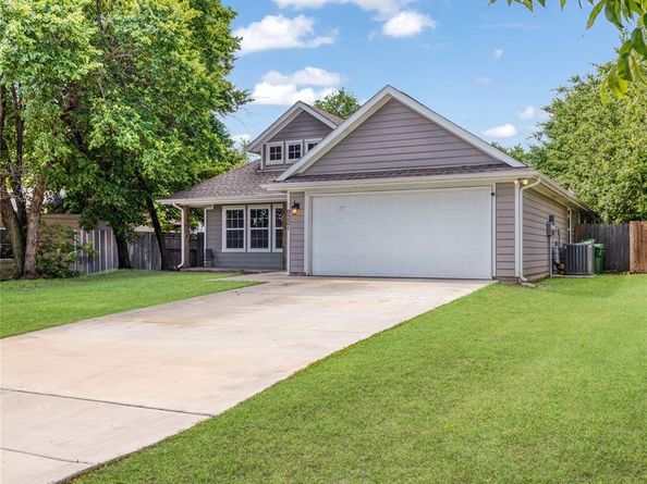 9221  White Settlement Road , White Settlement Texas 76108