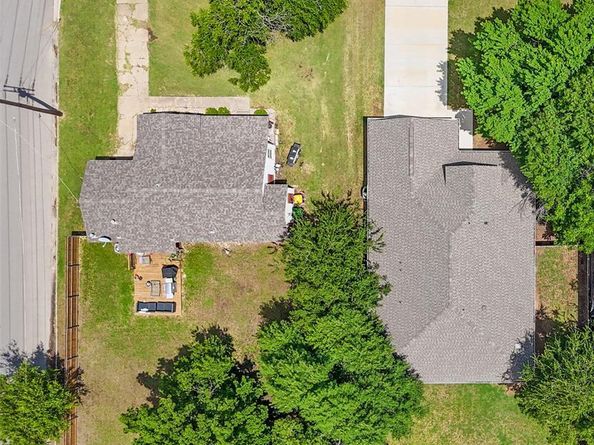 9221  White Settlement Road , White Settlement Texas 76108