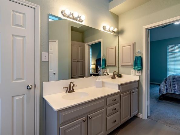 1922  Hidden Trail Drive , Lewisville Texas 75067
