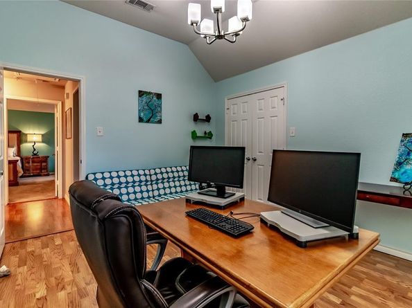 1922  Hidden Trail Drive , Lewisville Texas 75067