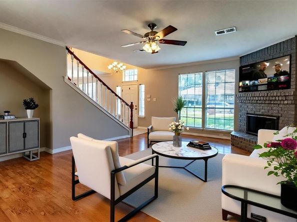 1922  Hidden Trail Drive , Lewisville Texas 75067