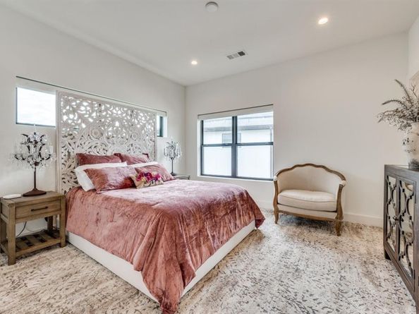 3918  Lively Lane , Dallas Texas 75220