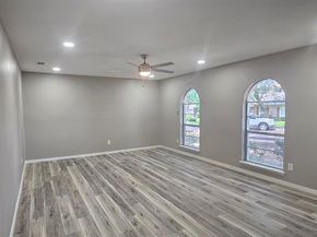 402  Ivy Way , Garland Texas 75043