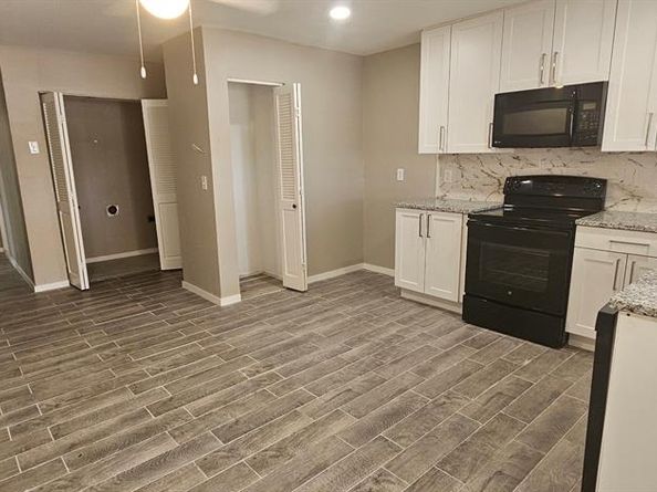 402  Ivy Way , Garland Texas 75043