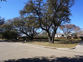 5723  Meletio Lane , Dallas Texas 75230