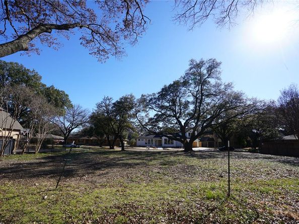 5723  Meletio Lane , Dallas Texas 75230