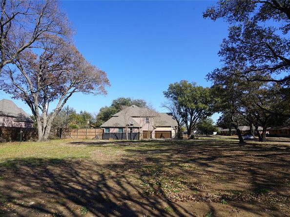 5723  Meletio Lane , Dallas Texas 75230