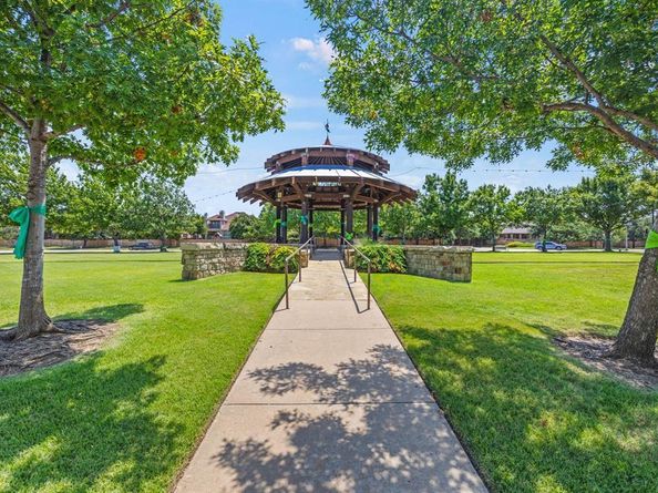 9300  Pecan Woods Trail , Argyle Texas 76226