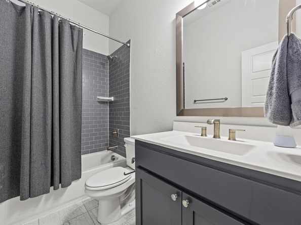 9300  Pecan Woods Trail , Argyle Texas 76226