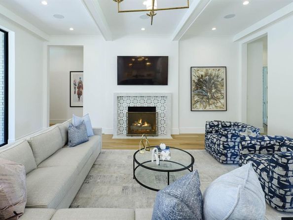 5523  Greenbrier Drive , Dallas Texas 75209