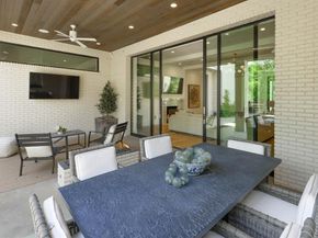 5523  Greenbrier Drive , Dallas Texas 75209