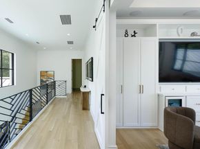 5523  Greenbrier Drive , Dallas Texas 75209