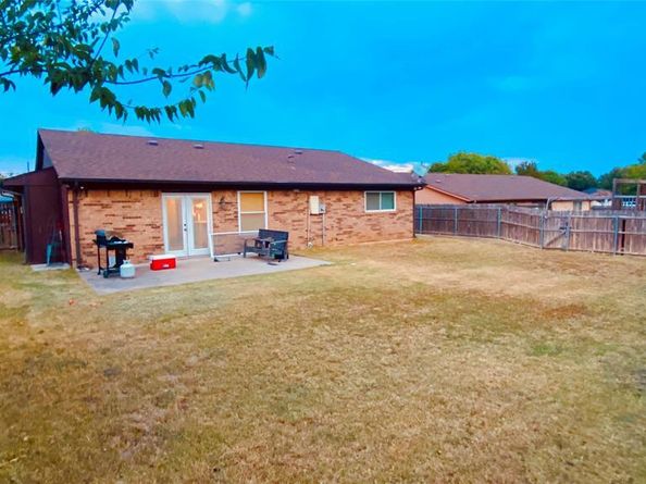 1105  Andrew Street , Crowley Texas 76036