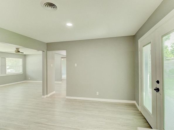 1916  Melissa Street , Arlington Texas 76010