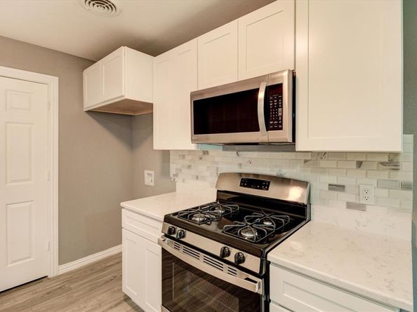 1916  Melissa Street , Arlington Texas 76010