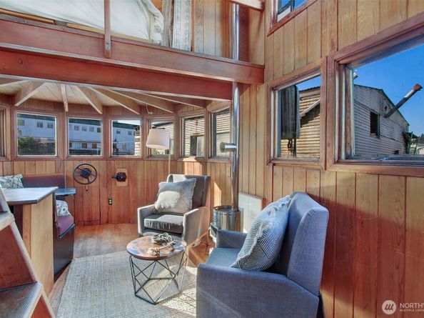 624 W Ewing Street 3, Seattle WA 98119