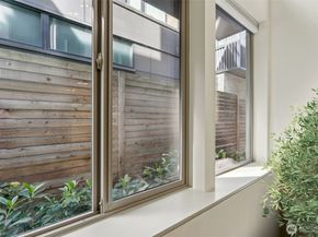 4407 42nd Avenue SW D, Seattle WA 98116