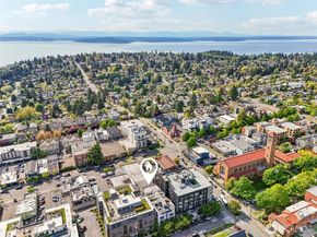 4407 42nd Avenue SW D, Seattle WA 98116