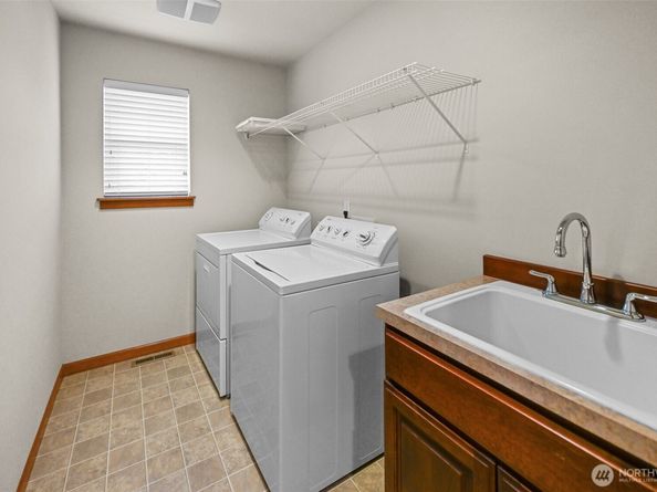 14229 20th Place W, Lynnwood WA 98087
