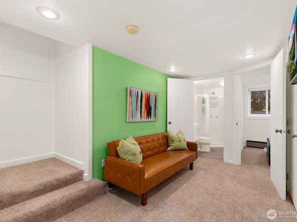 2802 29th Avenue W, Seattle WA 98199