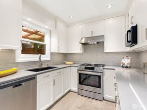 2802 29th Avenue W, Seattle WA 98199
