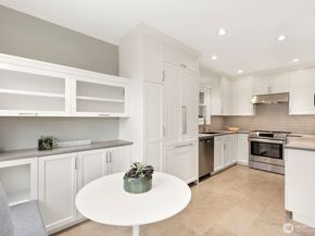 2802 29th Avenue W, Seattle WA 98199