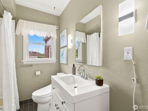 2802 29th Avenue W, Seattle WA 98199
