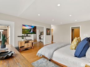 2802 29th Avenue W, Seattle WA 98199
