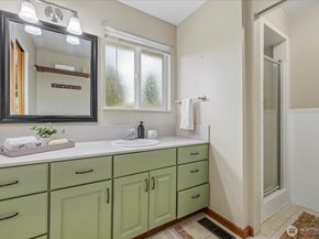 6520 NE 60th Street, Seattle WA 98115