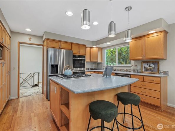 6520 NE 60th Street, Seattle WA 98115