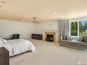 10132 NE 59th Street C, Kirkland WA 98033