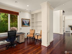 10132 NE 59th Street C, Kirkland WA 98033