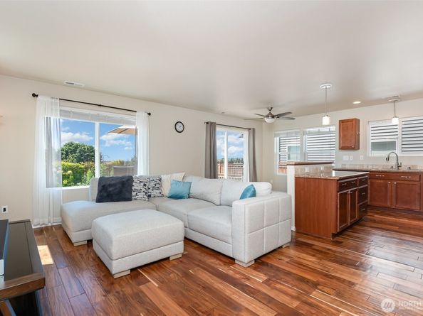 1228 81st Drive SE, Lake Stevens WA 98258