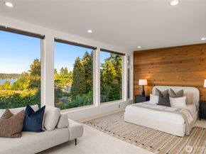 3925 48th Avenue S, Seattle WA 98118