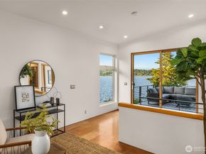 3925 48th Avenue S, Seattle WA 98118