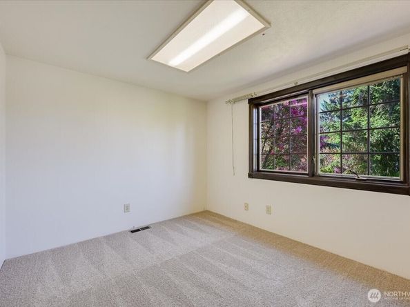 310 224th Street SE, Bothell WA 98021