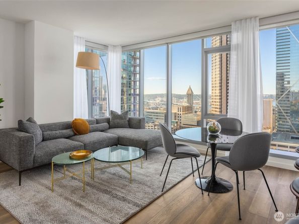 800 Columbia Street 2503, Seattle WA 98104