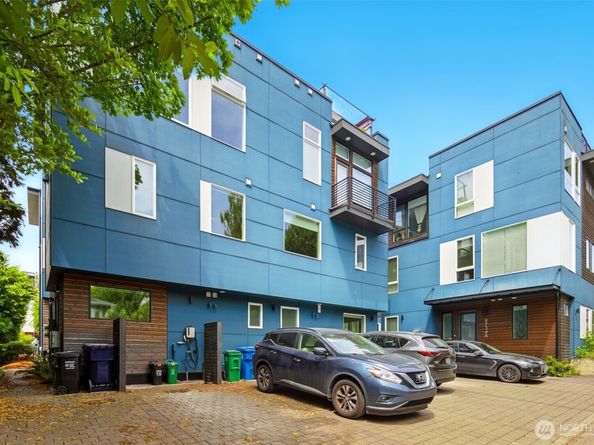 9732 Woodlawn Avenue N A, Seattle WA 98103