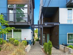 9732 Woodlawn Avenue N A, Seattle WA 98103