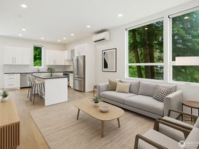 9732 Woodlawn Avenue N A, Seattle WA 98103