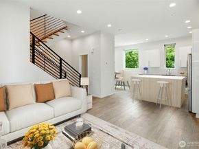 9732 Woodlawn Avenue N A, Seattle WA 98103