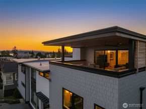 330 3rd Avenue S C, Kirkland WA 98033