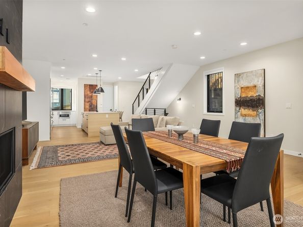 330 3rd Avenue S C, Kirkland WA 98033