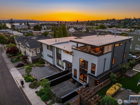 330 3rd Avenue S C, Kirkland WA 98033