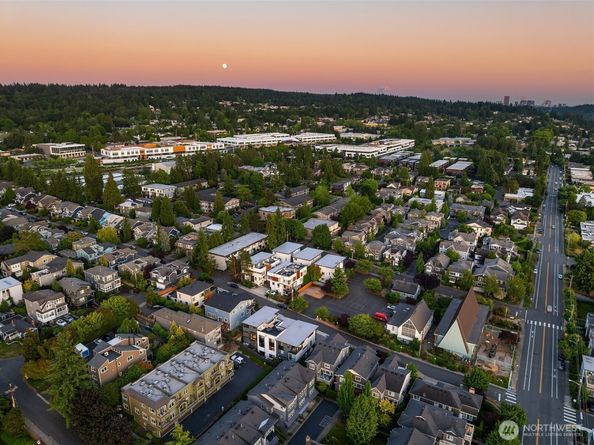 330 3rd Avenue S C, Kirkland WA 98033