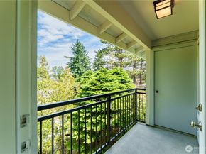 907 N 163rd Street A32, Shoreline WA 98133