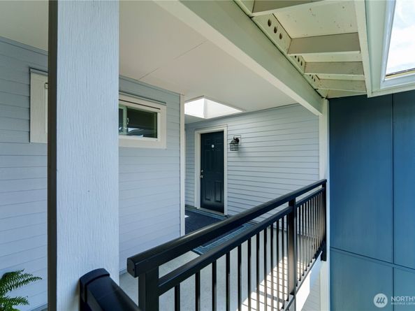 907 N 163rd Street A32, Shoreline WA 98133