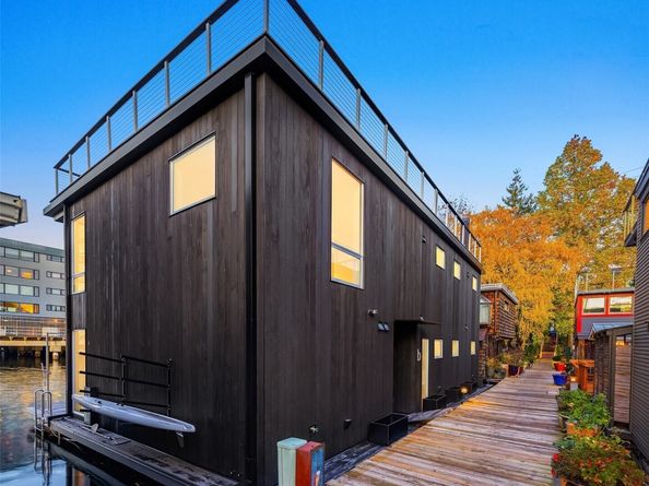 2241 Fairview Avenue E B, Seattle WA 98102