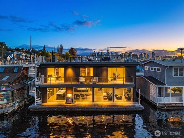 2241 Fairview Avenue E B, Seattle WA 98102