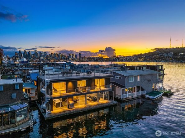 2241 Fairview Avenue E B, Seattle WA 98102